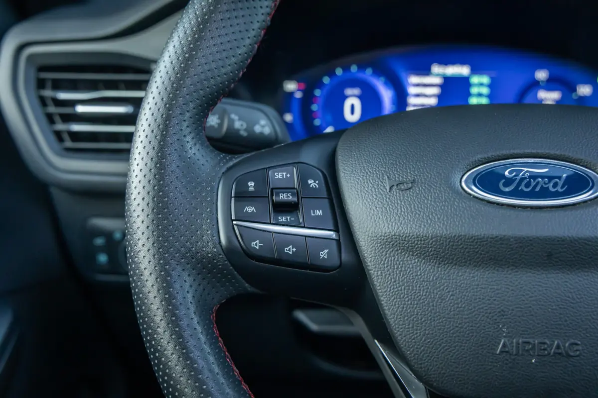 Plug-In Hybrid ST-Line X | Black-Pack | Panoramadak | AGR-stoelen | Head-up | Adaptive cruise. | Adaptive LED