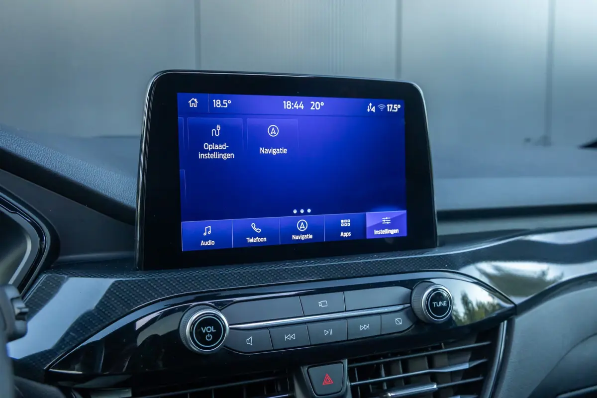 Plug-In Hybrid ST-Line X | Black-Pack | Panoramadak | AGR-stoelen | Head-up | Adaptive cruise. | Adaptive LED
