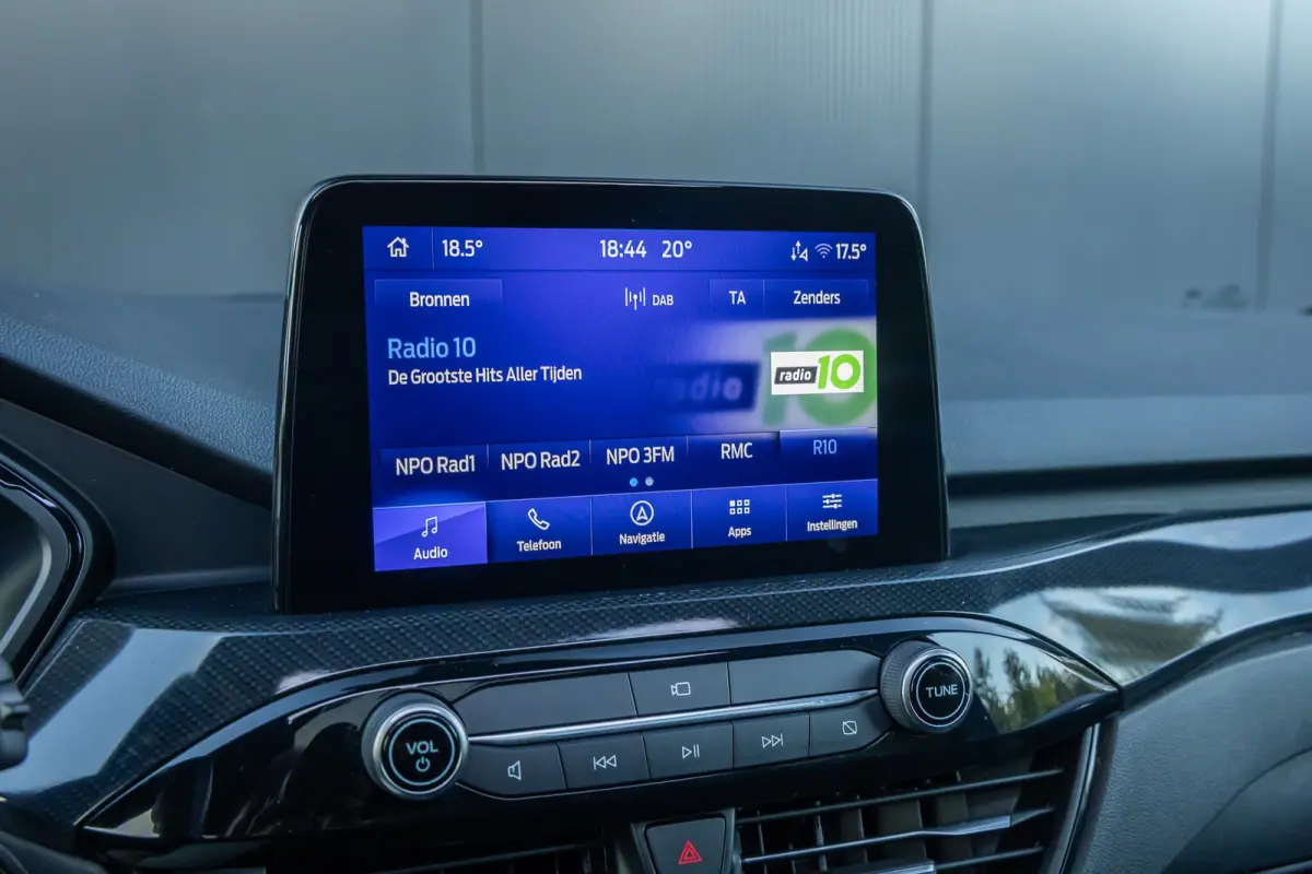 Plug-In Hybrid ST-Line X | Black-Pack | Panoramadak | AGR-stoelen | Head-up | Adaptive cruise. | Adaptive LED