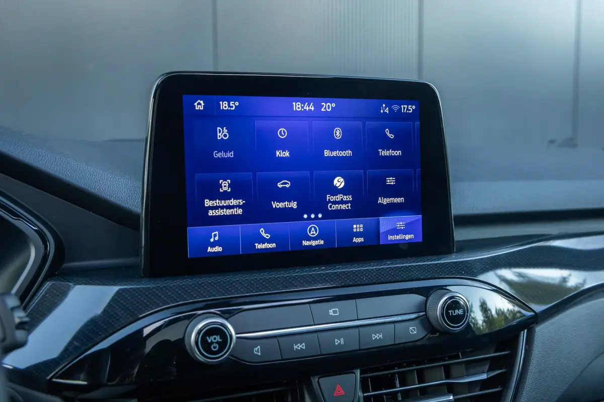 Plug-In Hybrid ST-Line X | Black-Pack | Panoramadak | AGR-stoelen | Head-up | Adaptive cruise. | Adaptive LED
