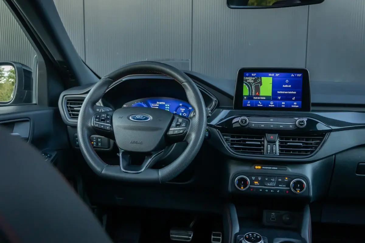 Plug-In Hybrid ST-Line X | Black-Pack | Panoramadak | AGR-stoelen | Head-up | Adaptive cruise. | Adaptive LED