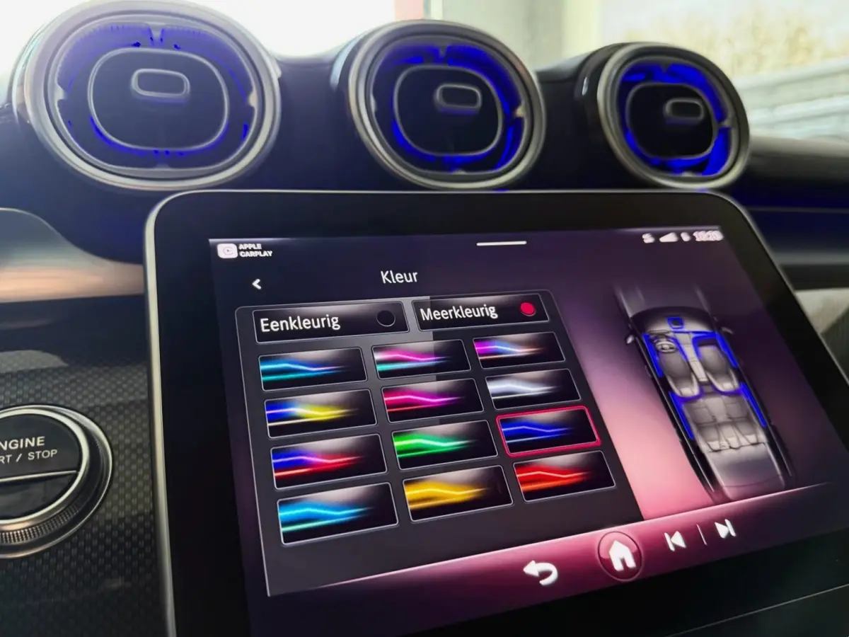 300 e AMG Line 313PK | Pano | Luchtvering | Air-Balance | MBUX | Burmester | Night Pakket | Ambient+ | Laser Led | Massage | Stoelventilatie & Verwarming | Stuurwielverwarming | Head-Up | Tr