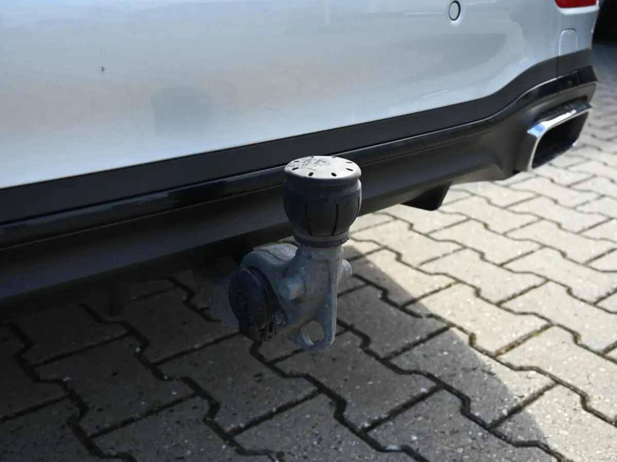 300 e AMG Line 313PK | Pano | Luchtvering | Air-Balance | MBUX | Burmester | Night Pakket | Ambient+ | Laser Led | Massage | Stoelventilatie & Verwarming | Stuurwielverwarming | Head-Up | Tr