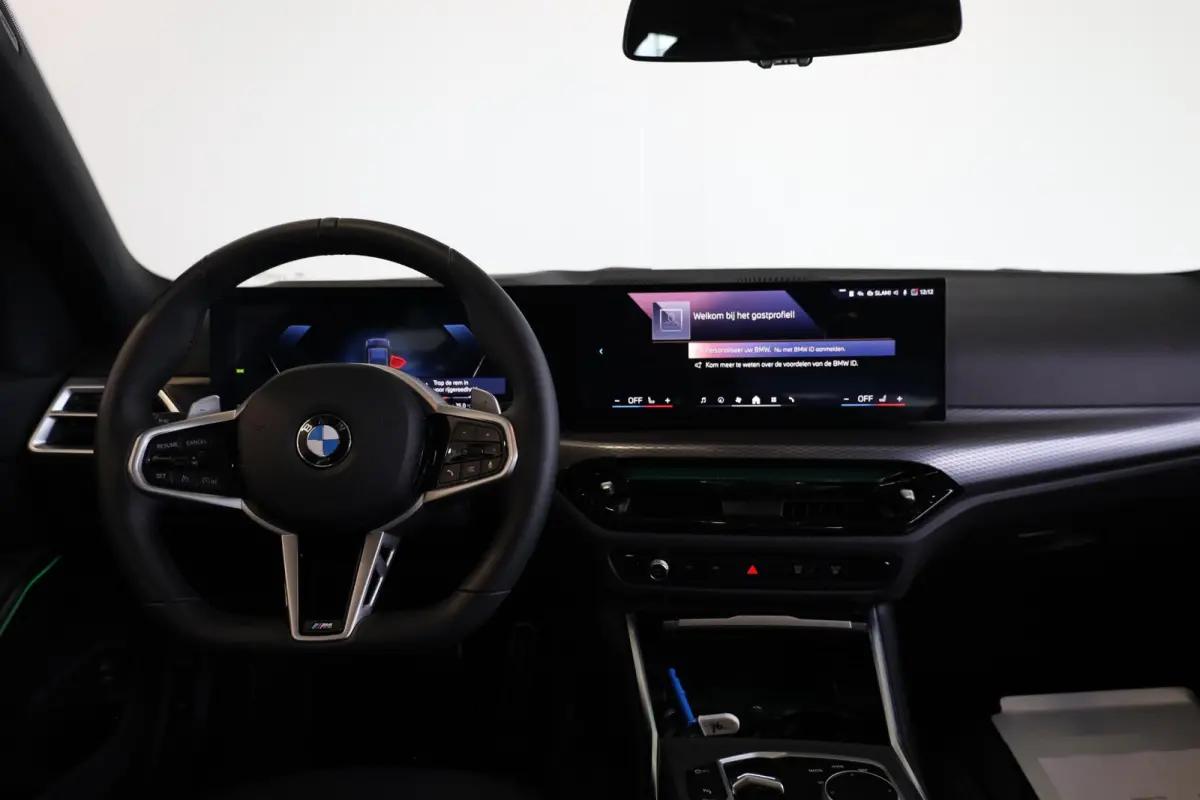 320i | M Sport Pro | Panoramadak | Stoelverwarming | Trekhaak