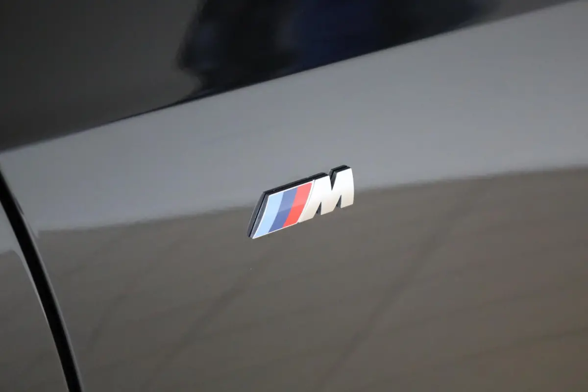 320i | M Sport Pro | Panoramadak | Stoelverwarming | Trekhaak