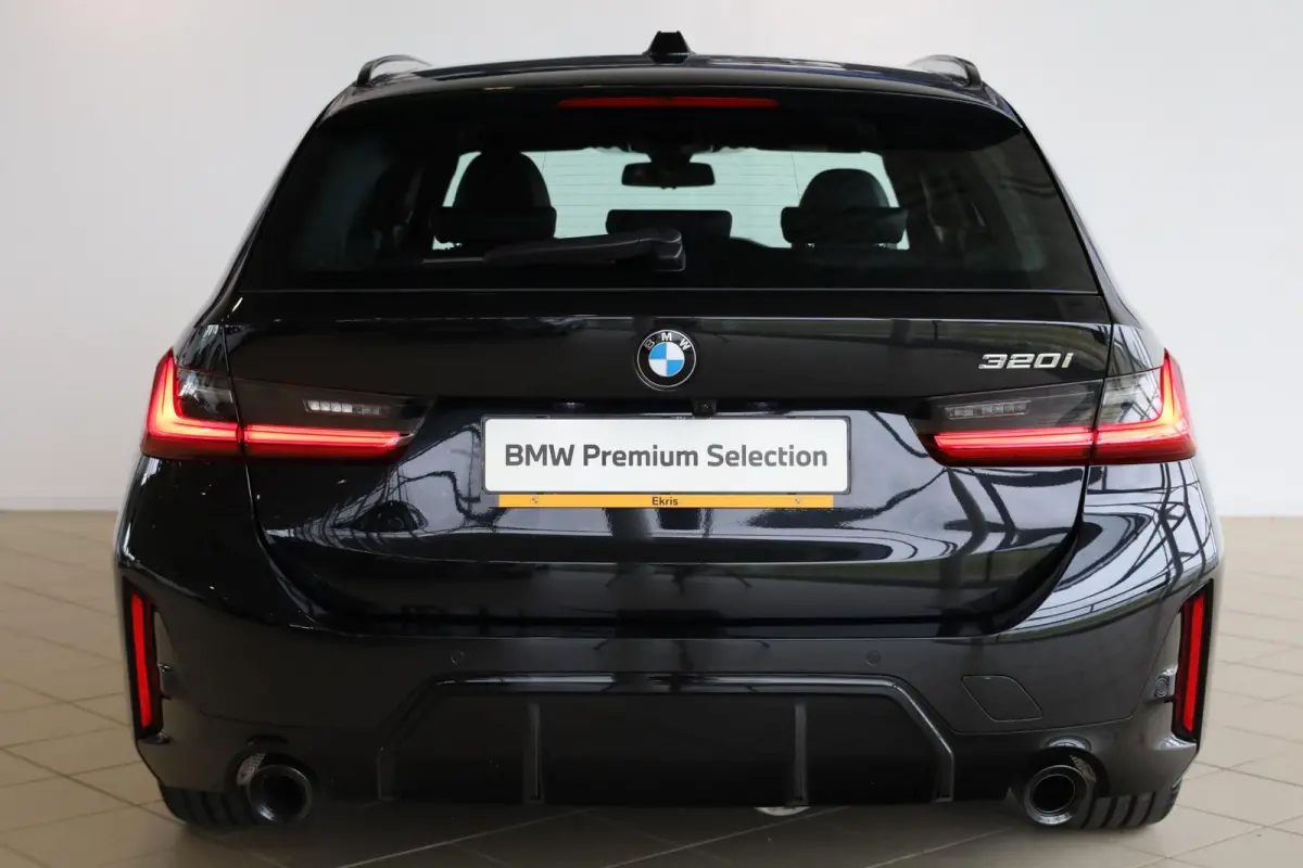 320i | M Sport Pro | Panoramadak | Stoelverwarming | Trekhaak