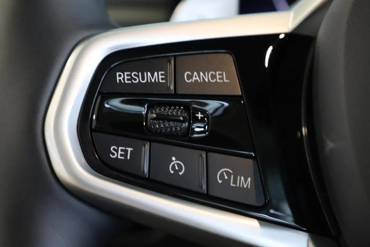 320i | M Sport Pro | Panoramadak | Stoelverwarming | Trekhaak