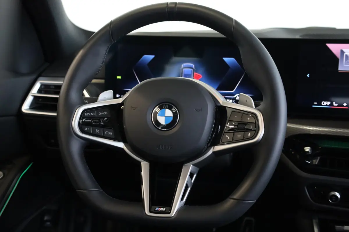 320i | M Sport Pro | Panoramadak | Stoelverwarming | Trekhaak