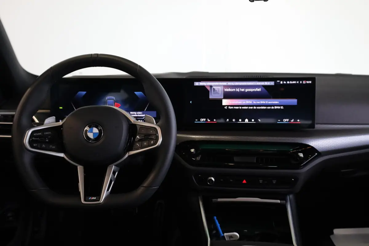 320i | M Sport Pro | Panoramadak | Stoelverwarming | Trekhaak