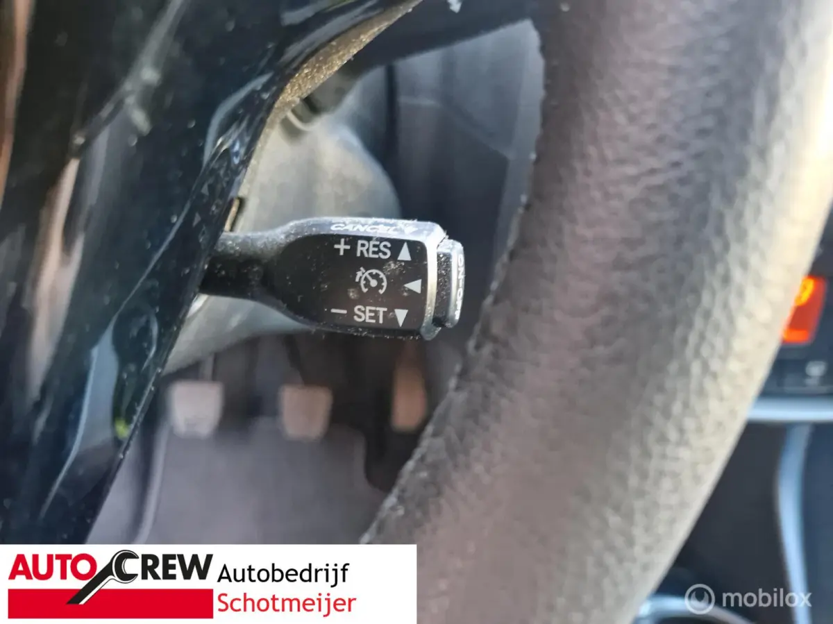 1.0 VVT-i X-clusiv voorzien van vouwdak