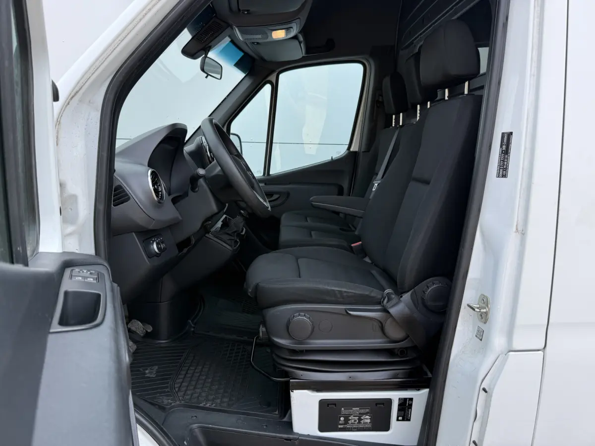 319 3.0 V6 L2H2 10-Inch MBUX Navigatie Climate Control Cruise Control 3,5 Trekhaak Oprijplaat