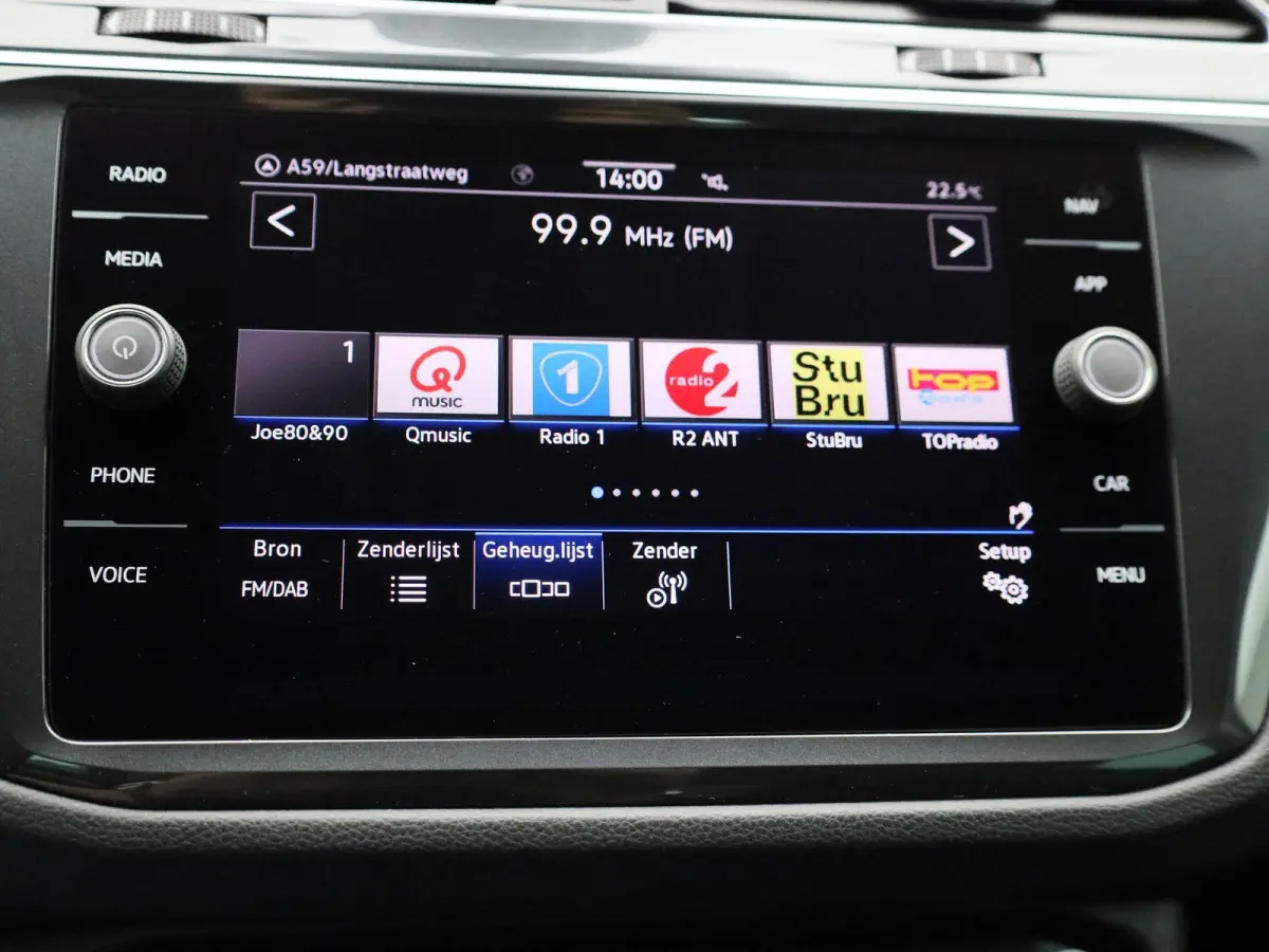 1.5 TSI Life | Automaat | LMV | Climate control | Camera | Stoel/Stuur verwarming | Navigatie | Bluetooth | Adaptive cruise | Parkeer sensoren | Apple carplay | Virtual cockpit | Trekhaak