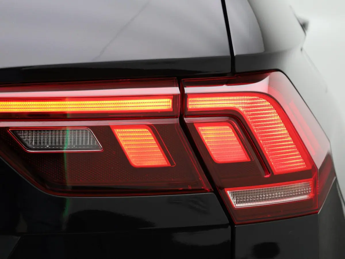 1.5 TSI Life | Automaat | LMV | Climate control | Camera | Stoel/Stuur verwarming | Navigatie | Bluetooth | Adaptive cruise | Parkeer sensoren | Apple carplay | Virtual cockpit | Trekhaak