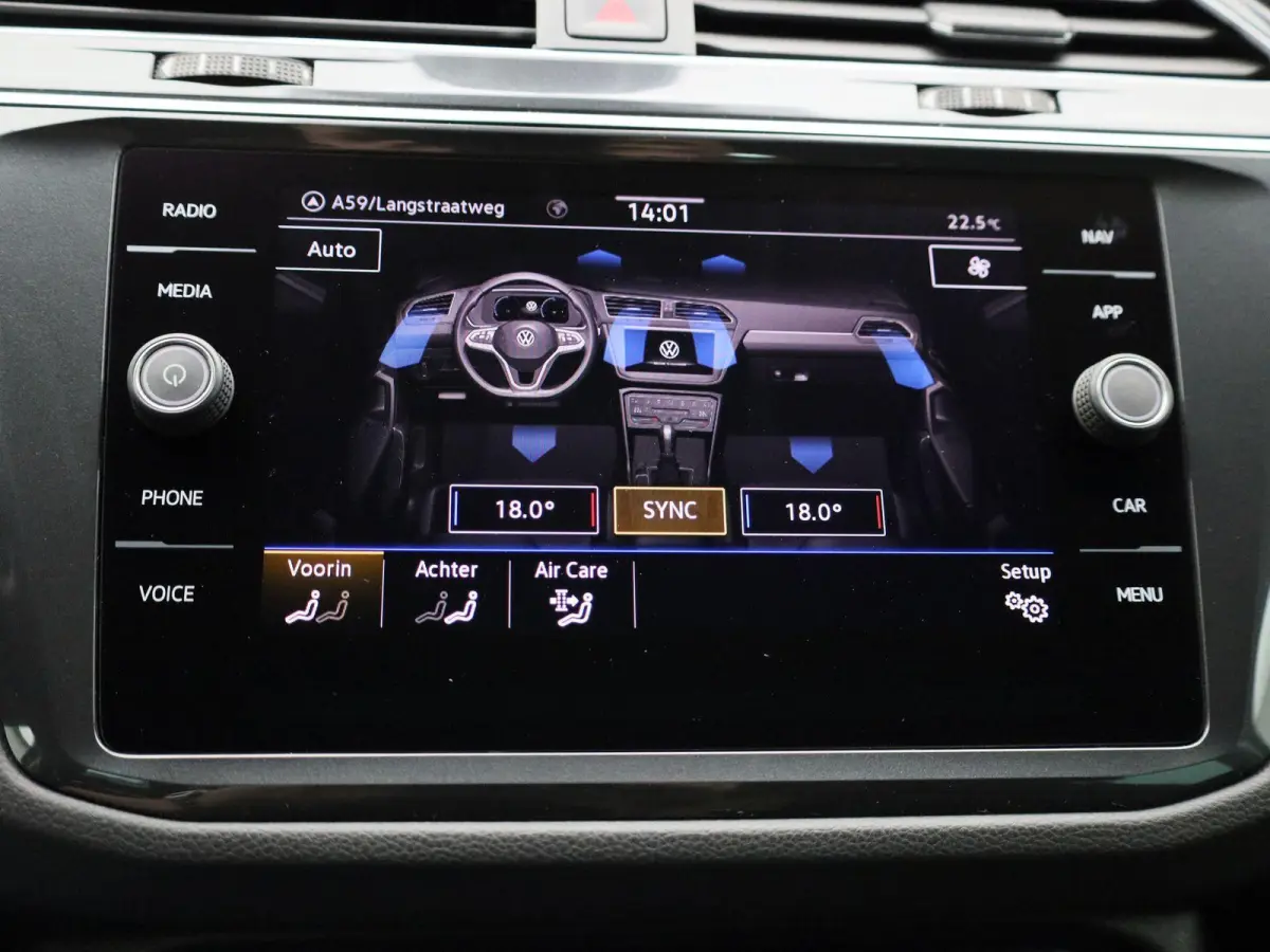 1.5 TSI Life | Automaat | LMV | Climate control | Camera | Stoel/Stuur verwarming | Navigatie | Bluetooth | Adaptive cruise | Parkeer sensoren | Apple carplay | Virtual cockpit | Trekhaak