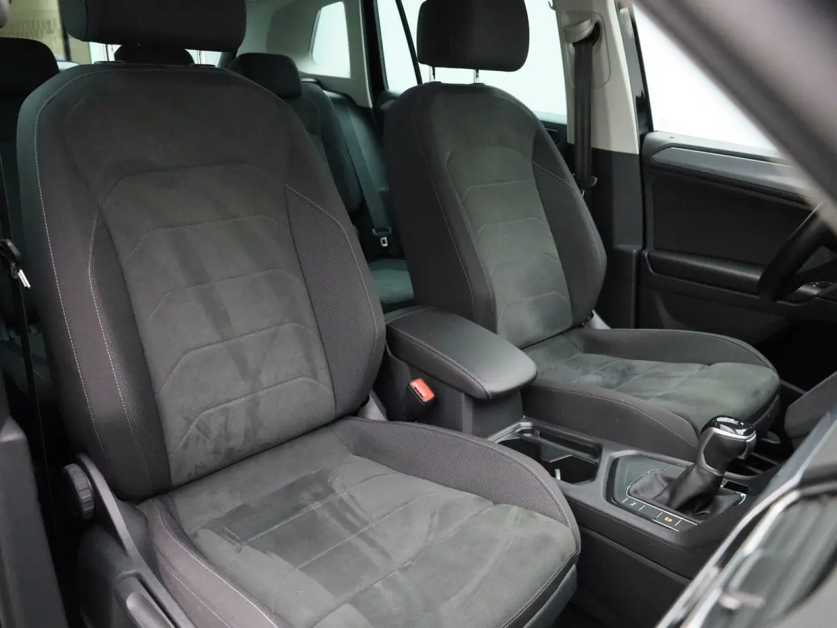 1.5 TSI Life | Automaat | LMV | Climate control | Camera | Stoel/Stuur verwarming | Navigatie | Bluetooth | Adaptive cruise | Parkeer sensoren | Apple carplay | Virtual cockpit | Trekhaak