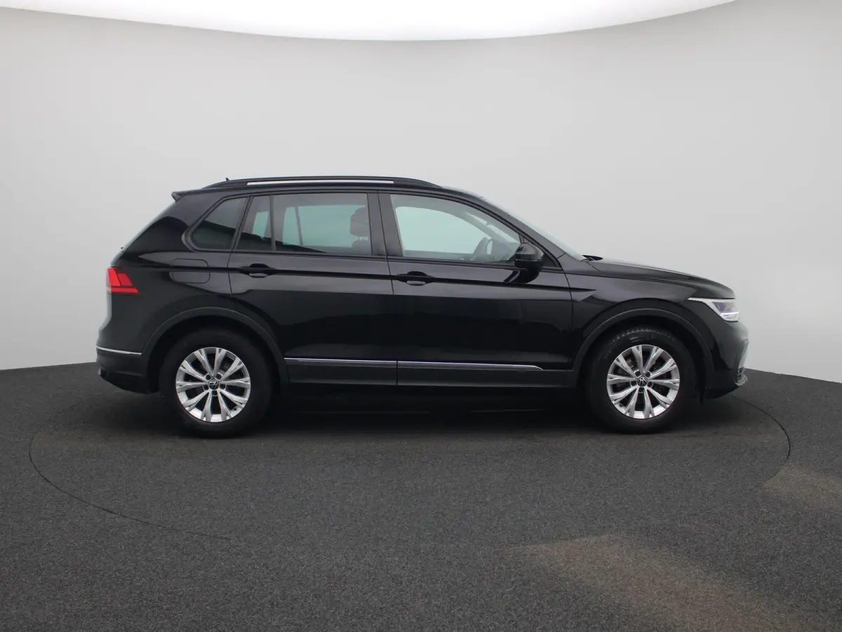 1.5 TSI Life | Automaat | LMV | Climate control | Camera | Stoel/Stuur verwarming | Navigatie | Bluetooth | Adaptive cruise | Parkeer sensoren | Apple carplay | Virtual cockpit | Trekhaak