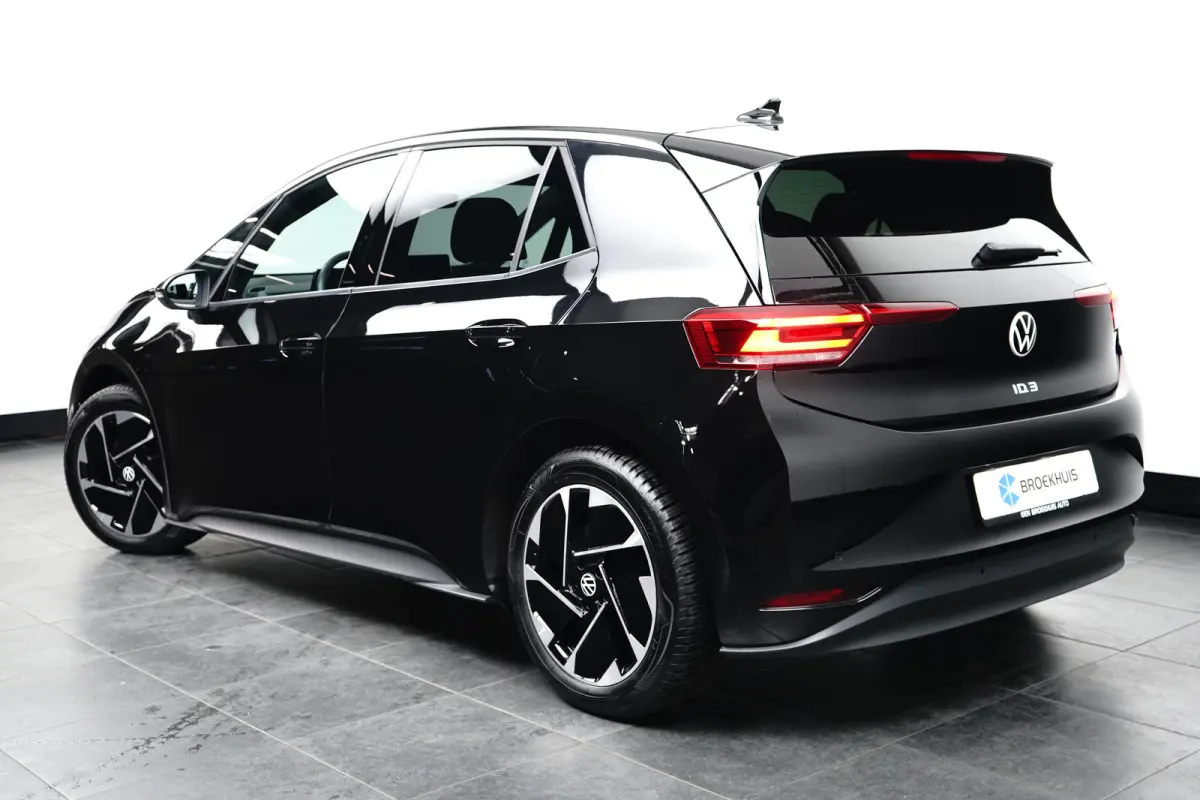 52KWH 170PK Pure Business SOH 99,68% | STOEL + STUURVERW. | CAMERA | APP. CONNECT | ADAPT. CRUISE | CLIMATE CONTROL | FULL LED