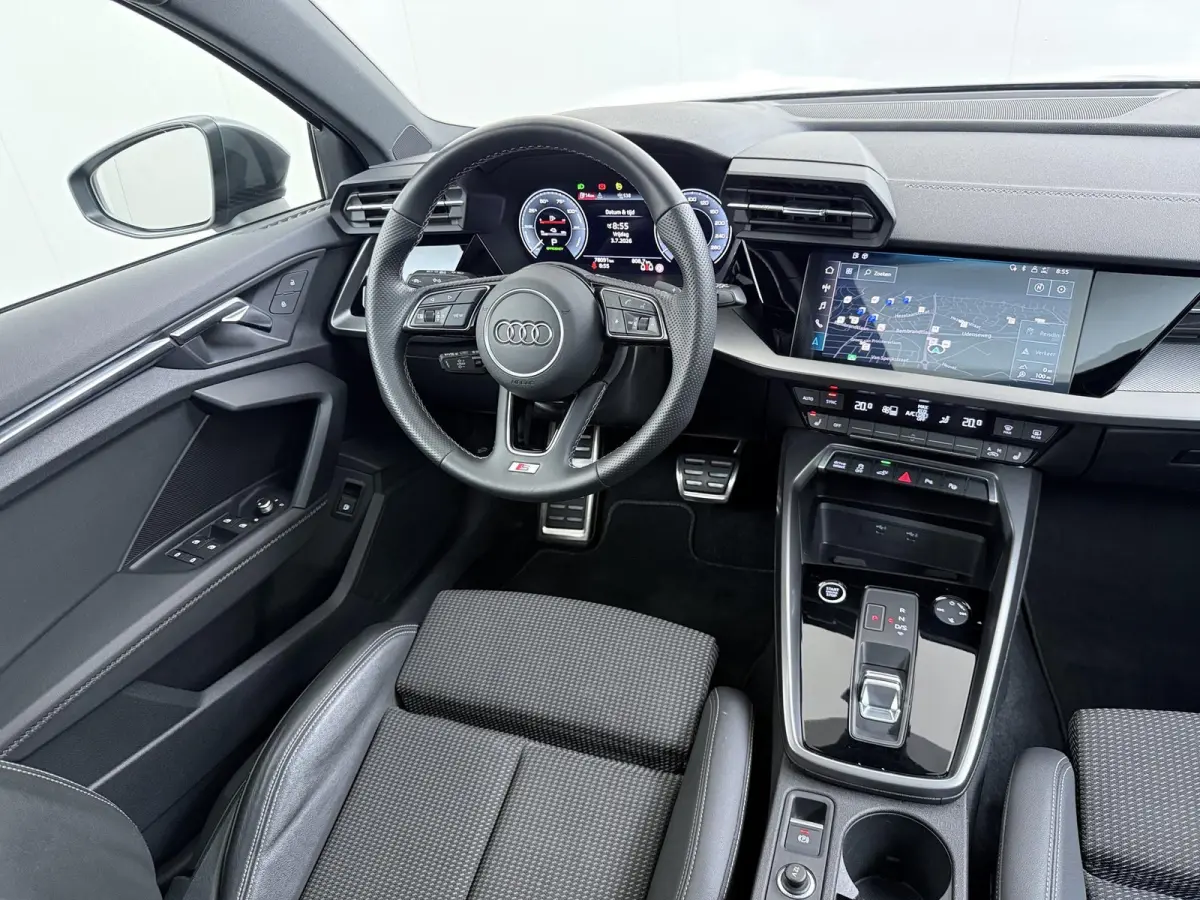 45 TFSI e S edition Competition VAN: 34.900,- VOOR: 30.877,- UW HERFSTVOORDEEL: 4.023,- 245 PK PHEV |  3x S LINE | PANORAMADAK | KEYLESS GO & START | BLACK OPTIC PAKKET | STOELVERWARMING | A
