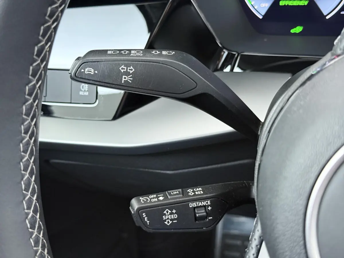 45 TFSI e S edition Competition VAN: 34.900,- VOOR: 30.877,- UW HERFSTVOORDEEL: 4.023,- 245 PK PHEV |  3x S LINE | PANORAMADAK | KEYLESS GO & START | BLACK OPTIC PAKKET | STOELVERWARMING | A
