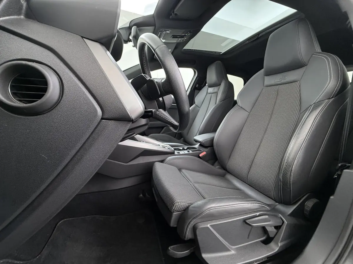 45 TFSI e S edition Competition VAN: 34.900,- VOOR: 30.877,- UW HERFSTVOORDEEL: 4.023,- 245 PK PHEV |  3x S LINE | PANORAMADAK | KEYLESS GO & START | BLACK OPTIC PAKKET | STOELVERWARMING | A