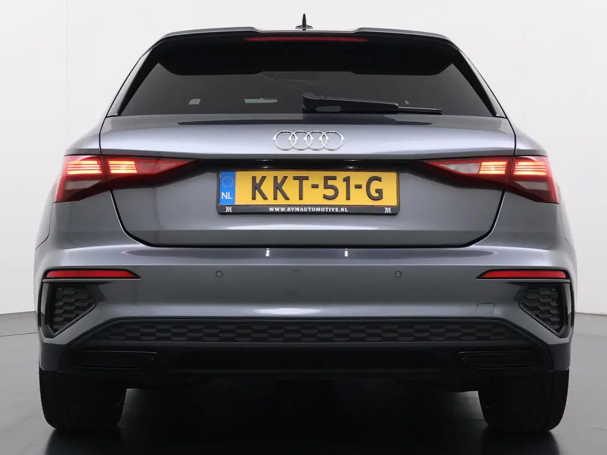 45 TFSI e S edition Competition VAN: 34.900,- VOOR: 30.877,- UW HERFSTVOORDEEL: 4.023,- 245 PK PHEV |  3x S LINE | PANORAMADAK | KEYLESS GO & START | BLACK OPTIC PAKKET | STOELVERWARMING | A
