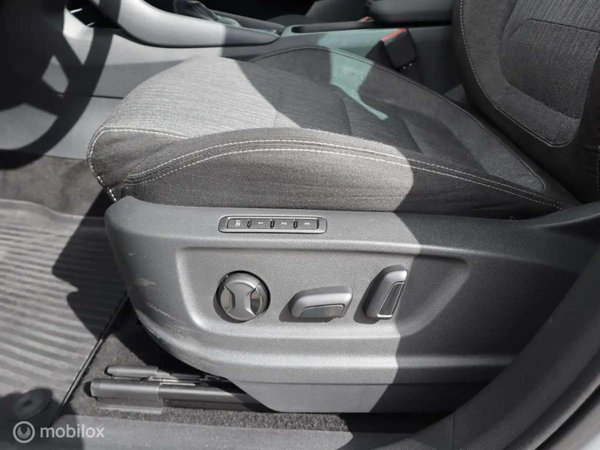 1.4 TSI ACT Automaat 7p LED CarPlay Stoelverwarming