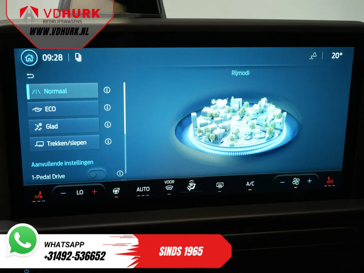 Trend 71kWh 360 km WLTP (Excl. BTW/Incl. BPM) LED/ Standkachel/ Stoelverw./ Stuurverw./ Carplay/ 9 P/ 9 Persoons/ Combi/ Climate/ Camera/ PDC/ Cruise