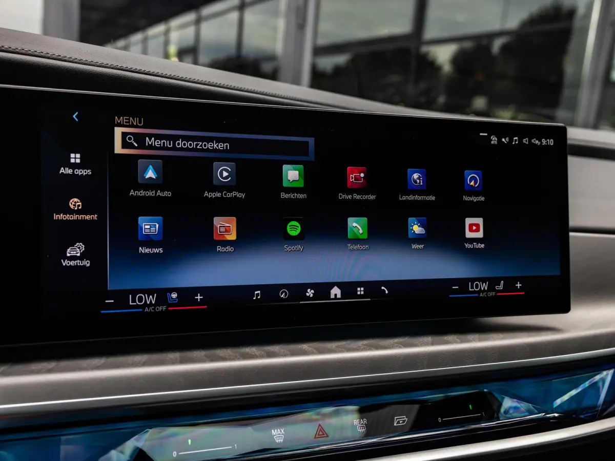 xDrive60 106 kWh | SOH 93 % | M-SPORT | SKYLOUNGE PANORAMADAK | 21 INCH | AUTOMATIC DOORS | SOFTCLOSE | BOWERS & WILKINS | INTEGRAL ACTIVE STEERING | DRIVING ASSIST PLUS | STOELMASSAGE V+A |