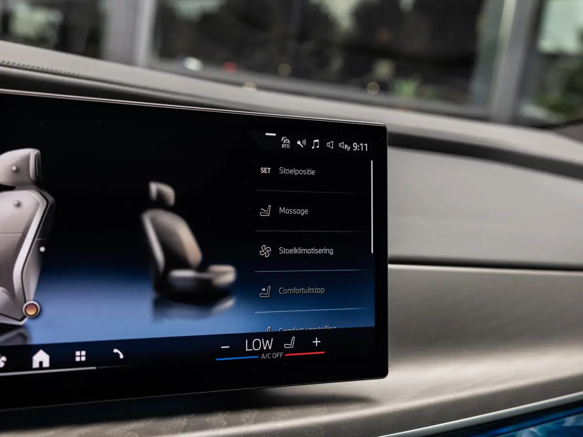 xDrive60 106 kWh | SOH 93 % | M-SPORT | SKYLOUNGE PANORAMADAK | 21 INCH | AUTOMATIC DOORS | SOFTCLOSE | BOWERS & WILKINS | INTEGRAL ACTIVE STEERING | DRIVING ASSIST PLUS | STOELMASSAGE V+A |