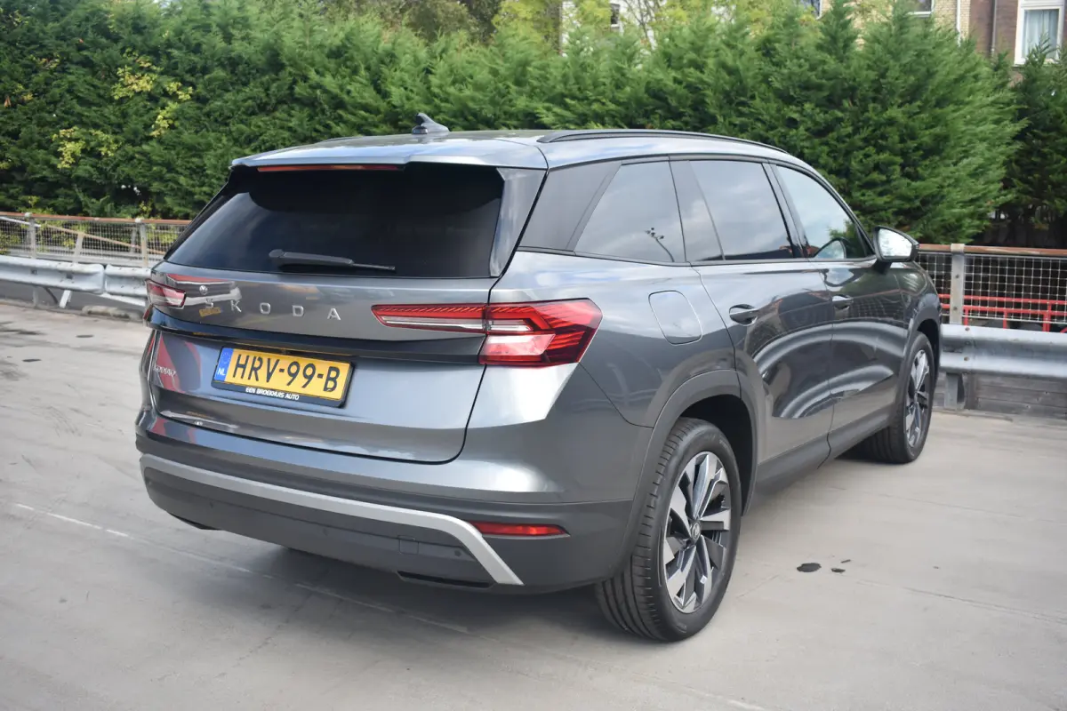 1.5 TSI MHEV Business Edition 7p. Achteruitrijcamera | Dode-hoek detectie | Elektrische stoelen met geheugen | Schuif-kanteldak | Wegklapbare trekhaak | 7P | Verlengde garantie!