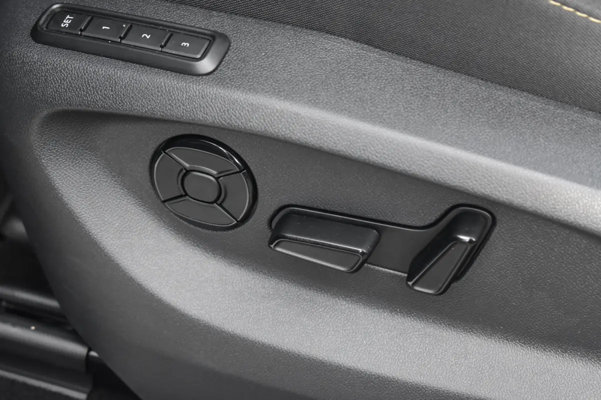 1.5 TSI MHEV Business Edition 7p. Achteruitrijcamera | Dode-hoek detectie | Elektrische stoelen met geheugen | Schuif-kanteldak | Wegklapbare trekhaak | 7P | Verlengde garantie!