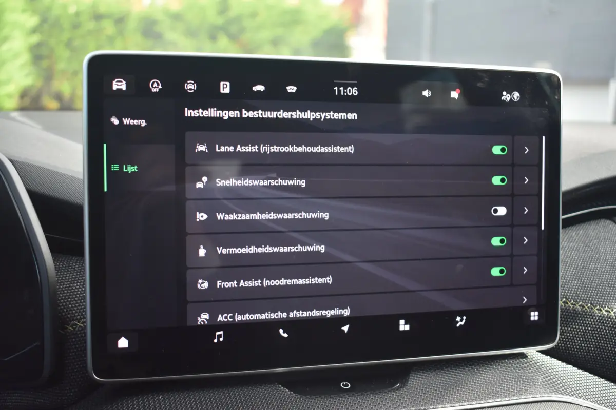 1.5 TSI MHEV Business Edition 7p. Achteruitrijcamera | Dode-hoek detectie | Elektrische stoelen met geheugen | Schuif-kanteldak | Wegklapbare trekhaak | 7P | Verlengde garantie!