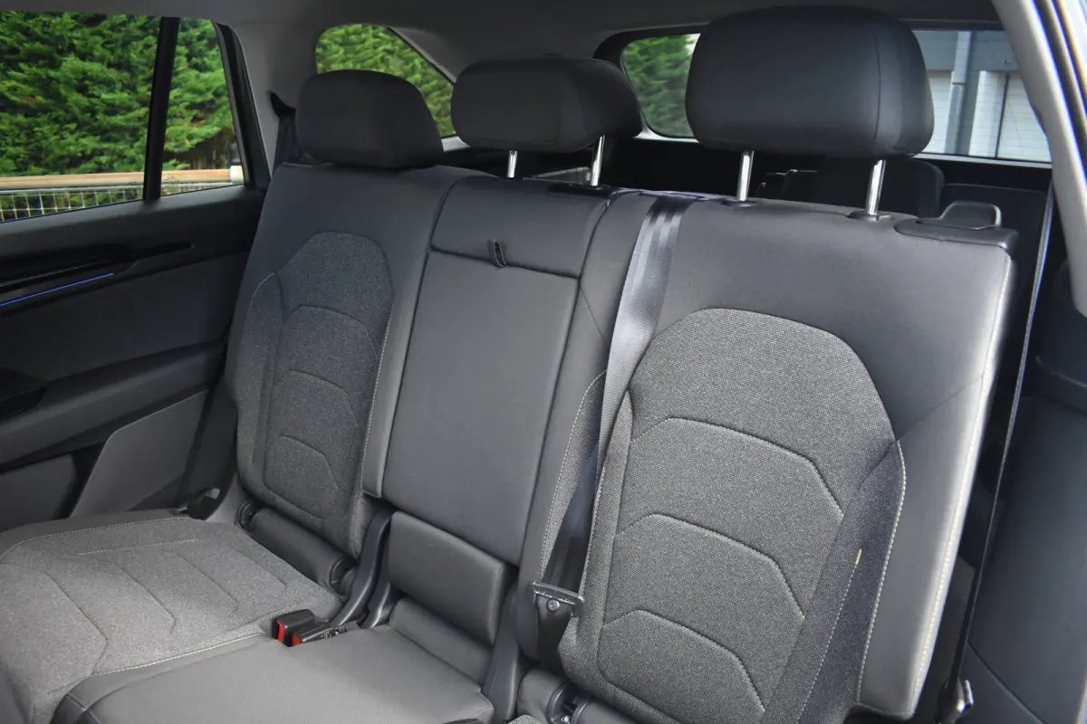 1.5 TSI MHEV Business Edition 7p. Achteruitrijcamera | Dode-hoek detectie | Elektrische stoelen met geheugen | Schuif-kanteldak | Wegklapbare trekhaak | 7P | Verlengde garantie!