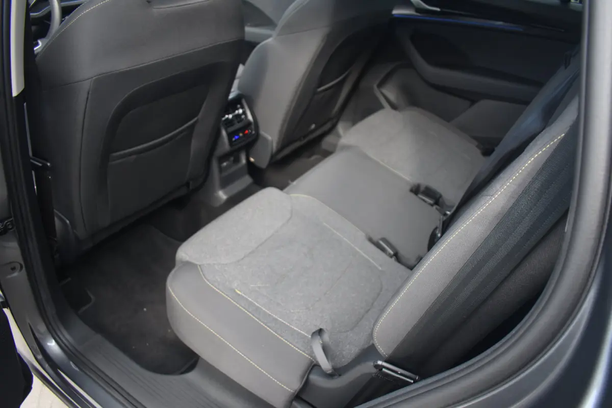 1.5 TSI MHEV Business Edition 7p. Achteruitrijcamera | Dode-hoek detectie | Elektrische stoelen met geheugen | Schuif-kanteldak | Wegklapbare trekhaak | 7P | Verlengde garantie!
