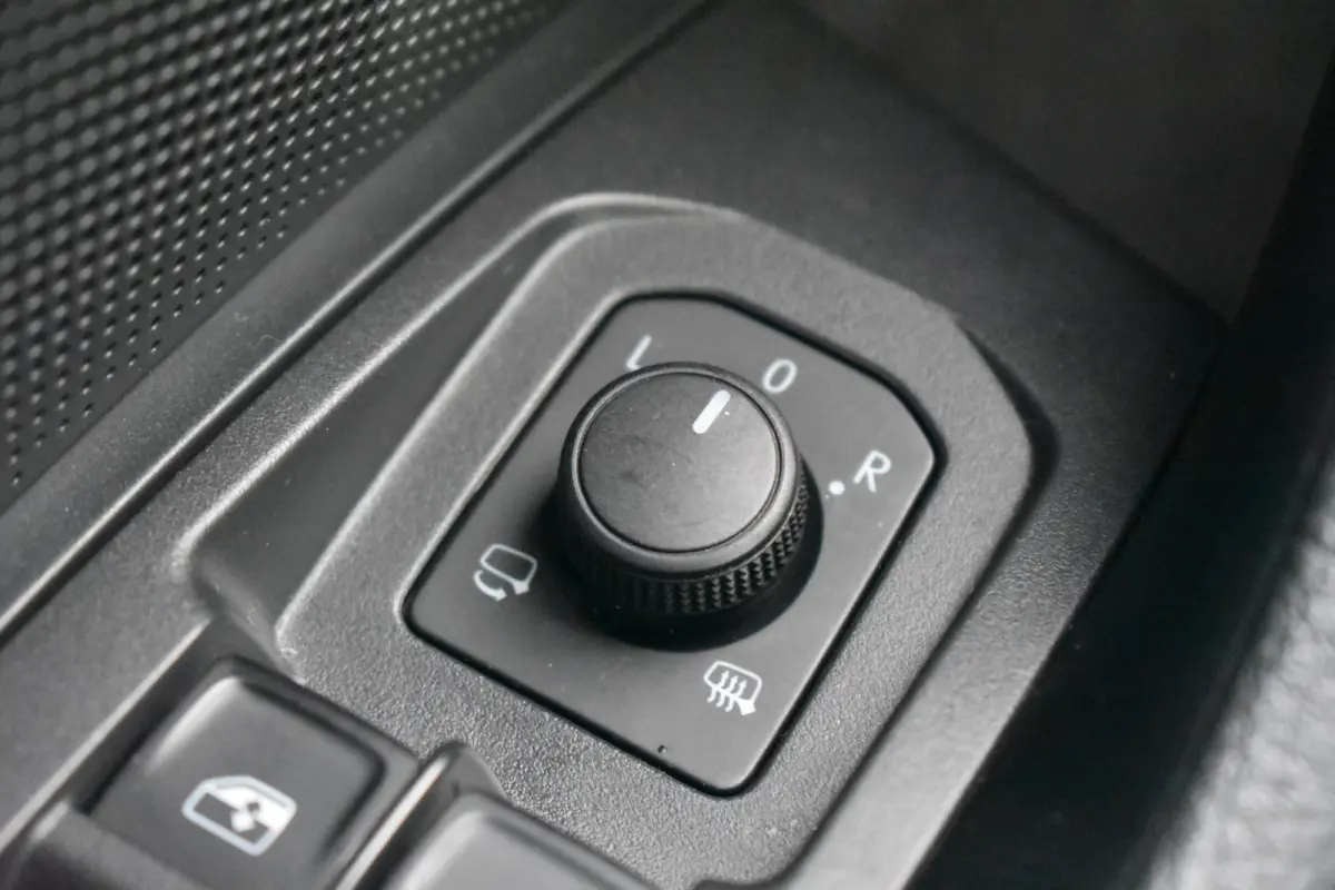 1.5 TSI MHEV Business Edition 7p. Achteruitrijcamera | Dode-hoek detectie | Elektrische stoelen met geheugen | Schuif-kanteldak | Wegklapbare trekhaak | 7P | Verlengde garantie!