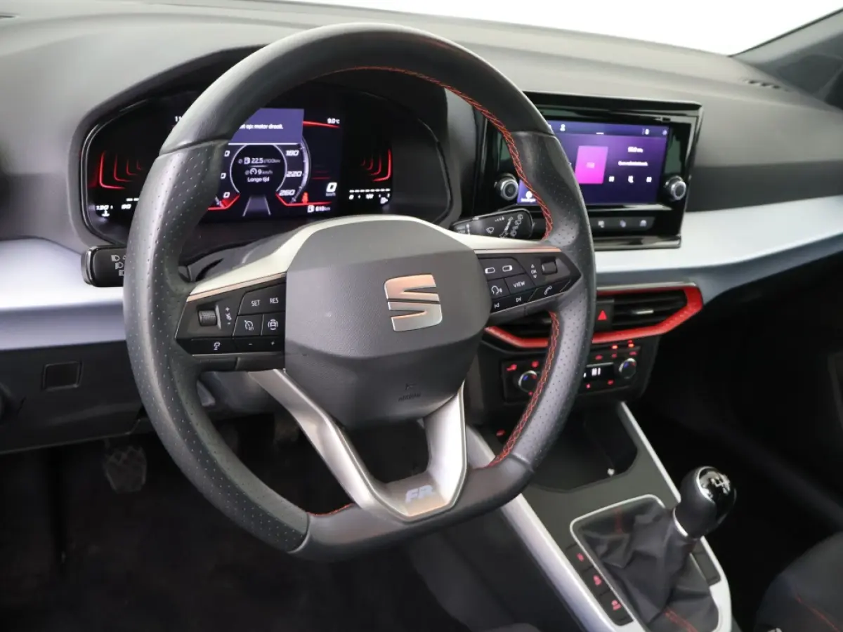 FR Business | Apple Carplay/Android | Virtual Cockpit | Cruise Control | BTW auto