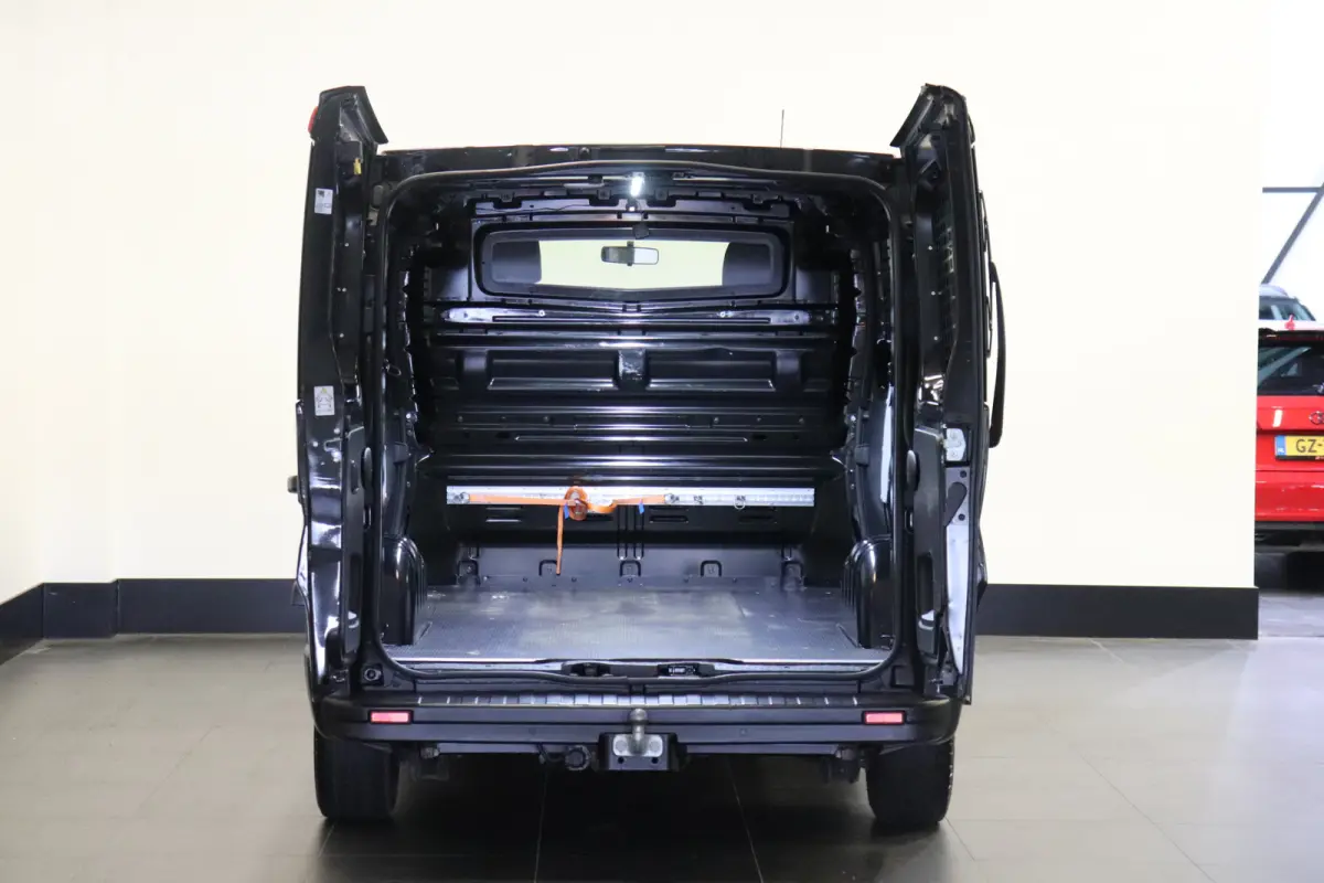 2.0 dCi 145PK Automaat 2x Schuifdeur EURO 6 - Airco  - Navi - Cruise - €17.950,- Excl.