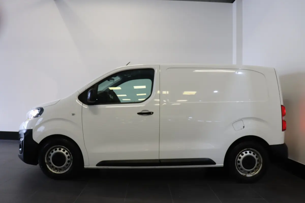 2.0 BlueHDI 122PK Automaat EURO 6 - Airco - Cruise - PDC - €11.900,- Excl.