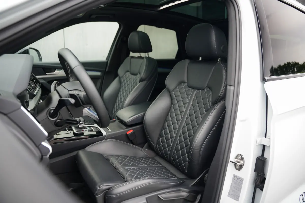 55 TFSI e 367 pk S-Edition / Pano-Dak/ Adaptive-Cruise/ Matrix-HD/ Keyless/ Massage/ B&O/ Virtual/ Luchtvering/ S-Stoelen/ 21''LMV