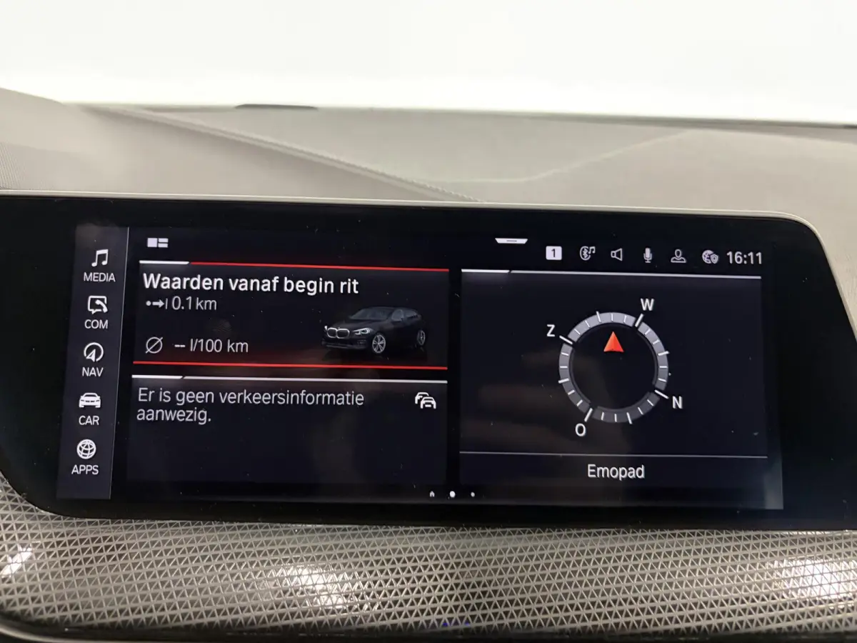 118i Executive Edition Navigatie Apple Carplay/Android Auto Adaptive Cruise Control Parkeersensoren Full LED Virtual Cockpit Climate Control