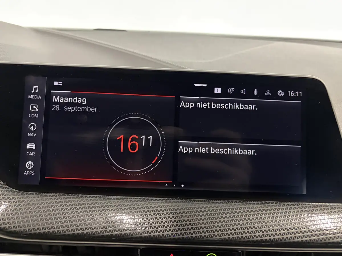 118i Executive Edition Navigatie Apple Carplay/Android Auto Adaptive Cruise Control Parkeersensoren Full LED Virtual Cockpit Climate Control