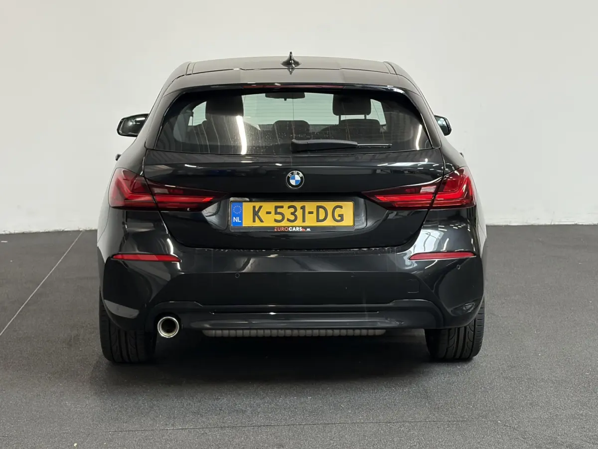 118i Executive Edition Navigatie Apple Carplay/Android Auto Adaptive Cruise Control Parkeersensoren Full LED Virtual Cockpit Climate Control