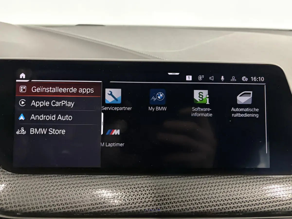 118i Executive Edition Navigatie Apple Carplay/Android Auto Adaptive Cruise Control Parkeersensoren Full LED Virtual Cockpit Climate Control