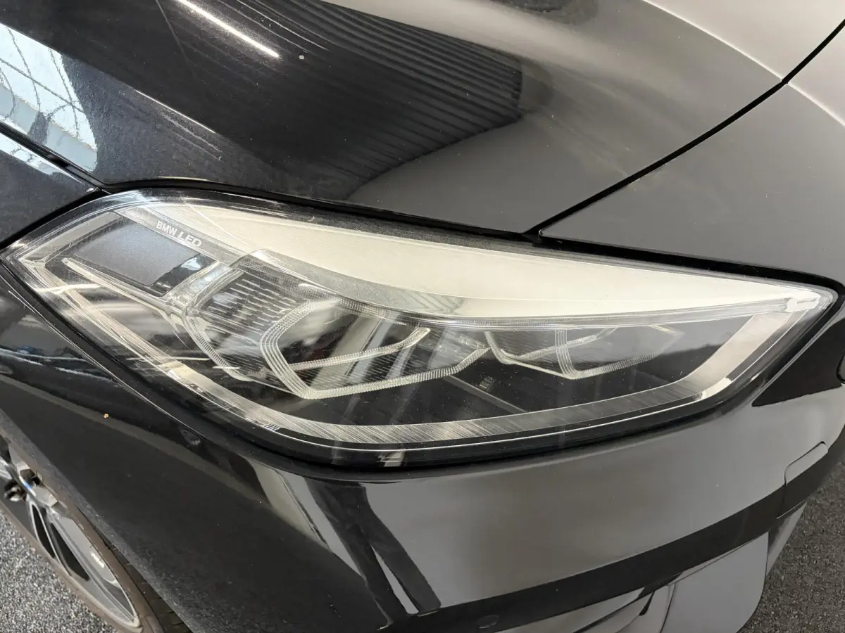 118i Executive Edition Navigatie Apple Carplay/Android Auto Adaptive Cruise Control Parkeersensoren Full LED Virtual Cockpit Climate Control