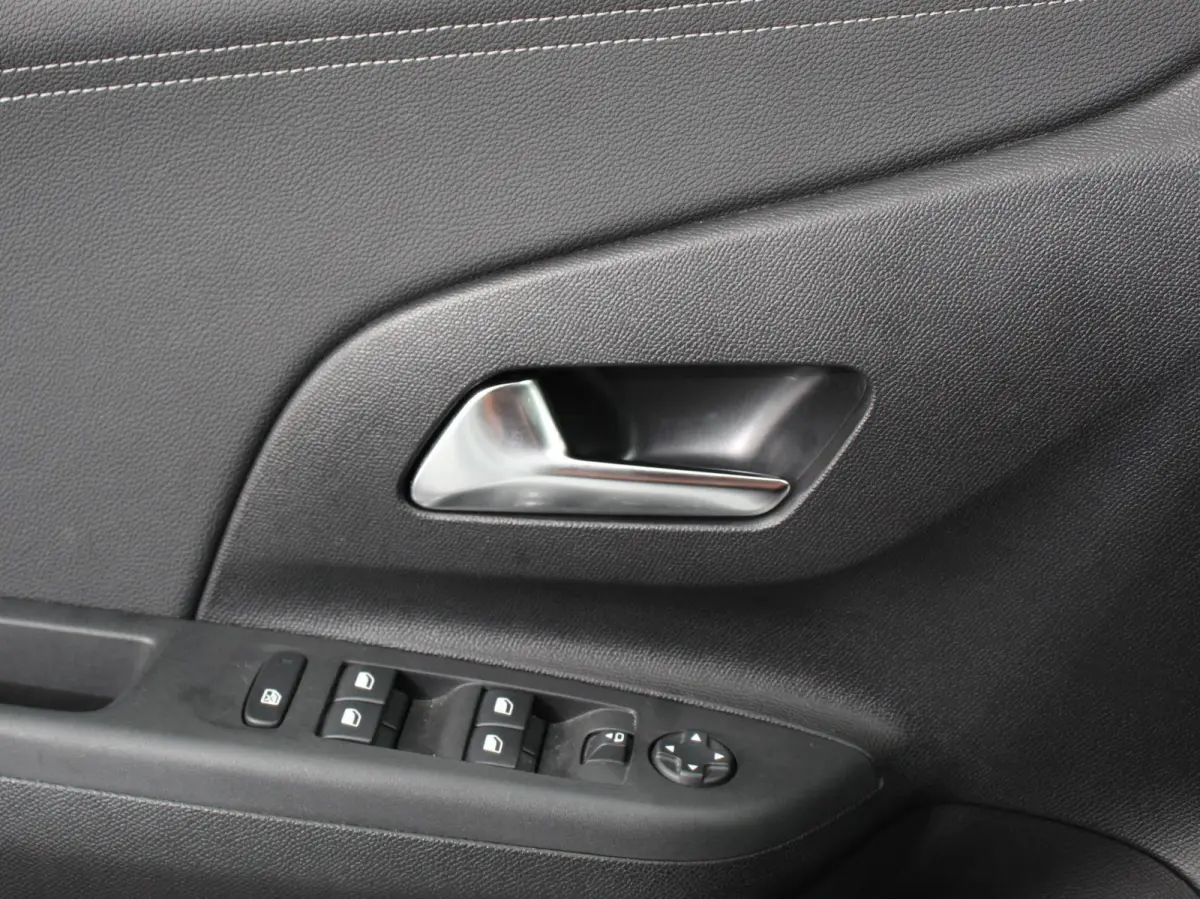 1.2 Turbo 100pk Automaat Hybrid GS-Line Navigatie Apple Carplay/Android Auto Digitale Cockpit Airco Cruise Control Lichtmetalen Velgen Dab