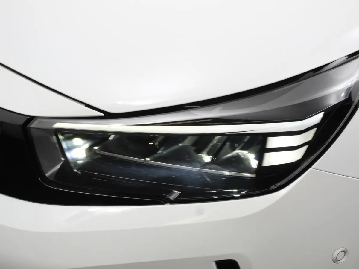 1.2 Turbo 100pk Automaat Hybrid GS-Line Navigatie Apple Carplay/Android Auto Digitale Cockpit Airco Cruise Control Lichtmetalen Velgen Dab