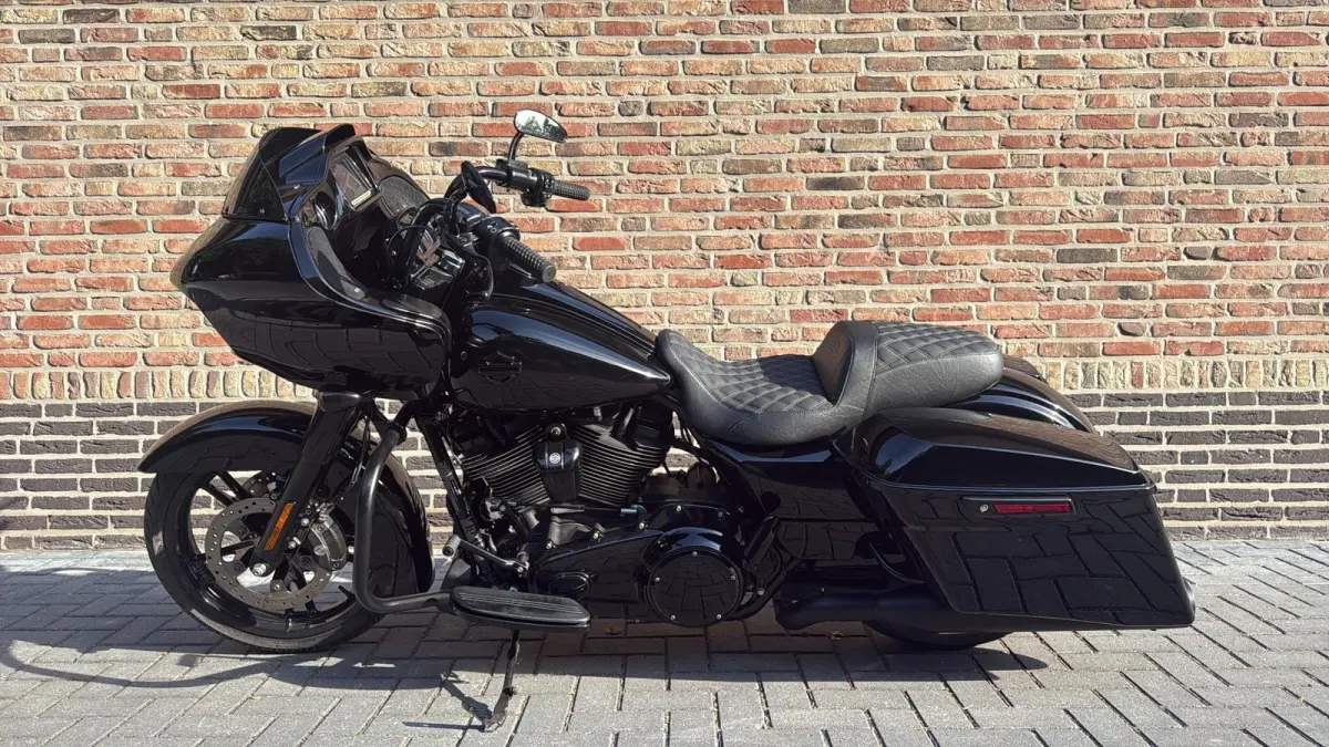 Harley Davidson road glide 2020 Benzine Handgeschakeld leasen
