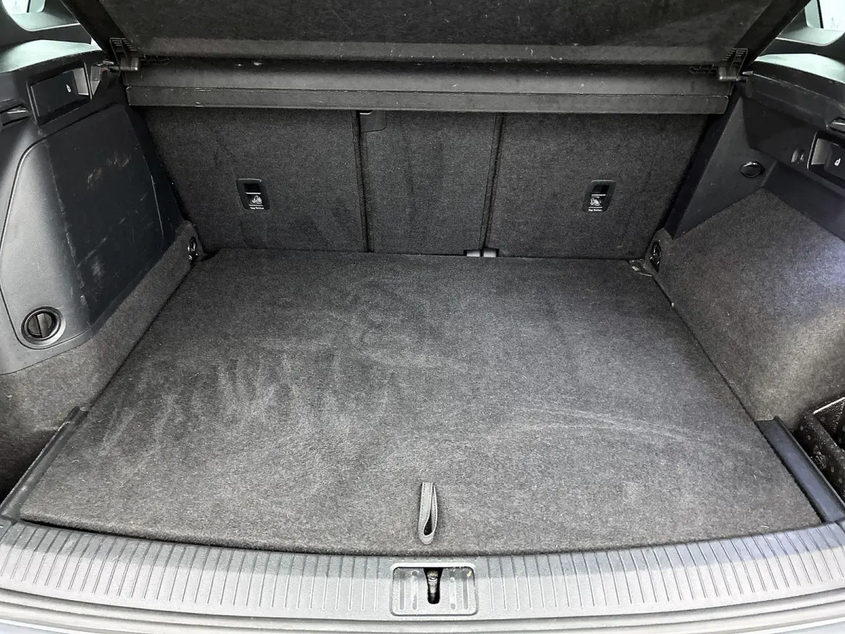 1.4 TSI eHybrid R-Line Business | Automaat | Panorama dak | Apple Carplay / Android Auto | Virtual cockpit | Adap. Cruise control  | Camera | Elektrische Achterklep | Climate control | Parke
