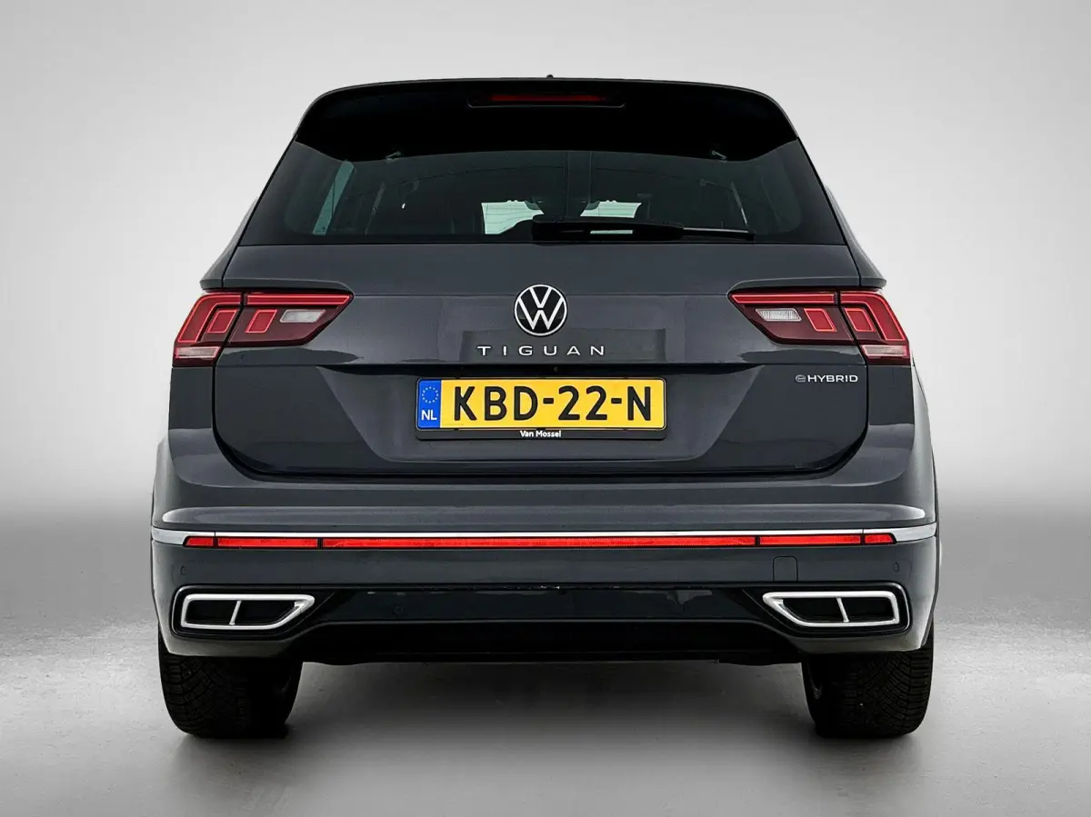 1.4 TSI eHybrid R-Line Business | Automaat | Panorama dak | Apple Carplay / Android Auto | Virtual cockpit | Adap. Cruise control  | Camera | Elektrische Achterklep | Climate control | Parke