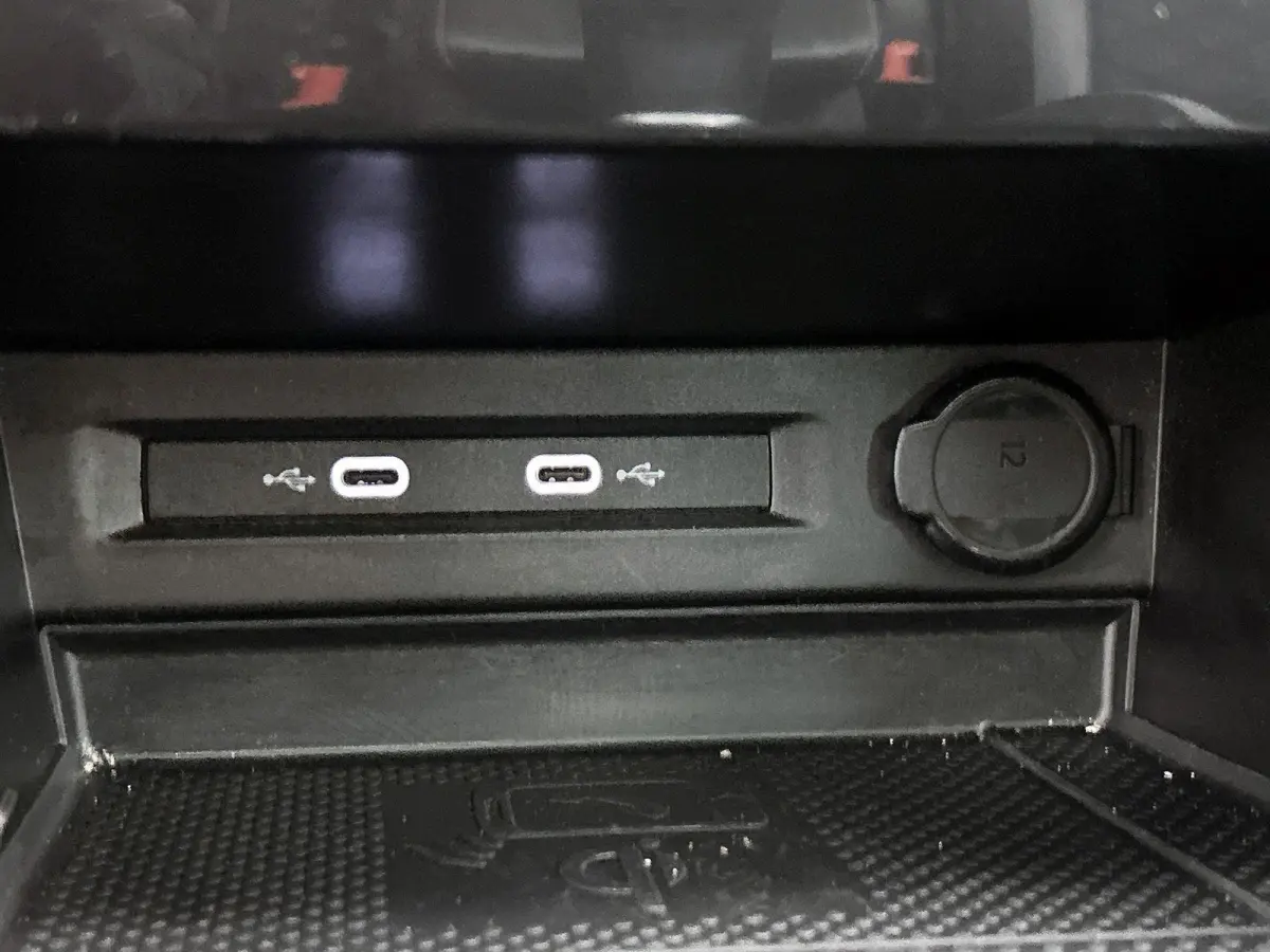 1.4 TSI eHybrid R-Line Business | Automaat | Panorama dak | Apple Carplay / Android Auto | Virtual cockpit | Adap. Cruise control  | Camera | Elektrische Achterklep | Climate control | Parke
